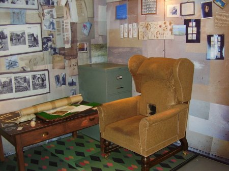 Roald Dahl Writing Chair